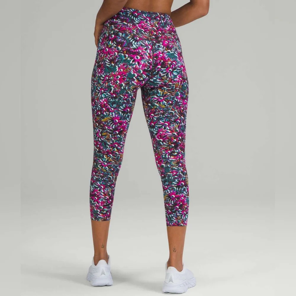 Lululemon Base Pace High-Rise Crop 23" Floral Electric Multicolor Legging Size 2 - Picture 2 of 9